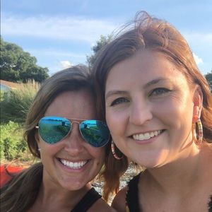 Meet your Posher, Christina